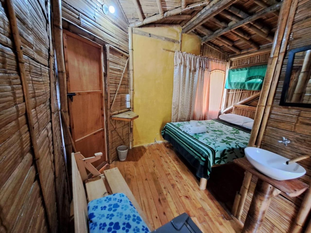 Hotel Guatape Adrianas Bambu Extérieur photo