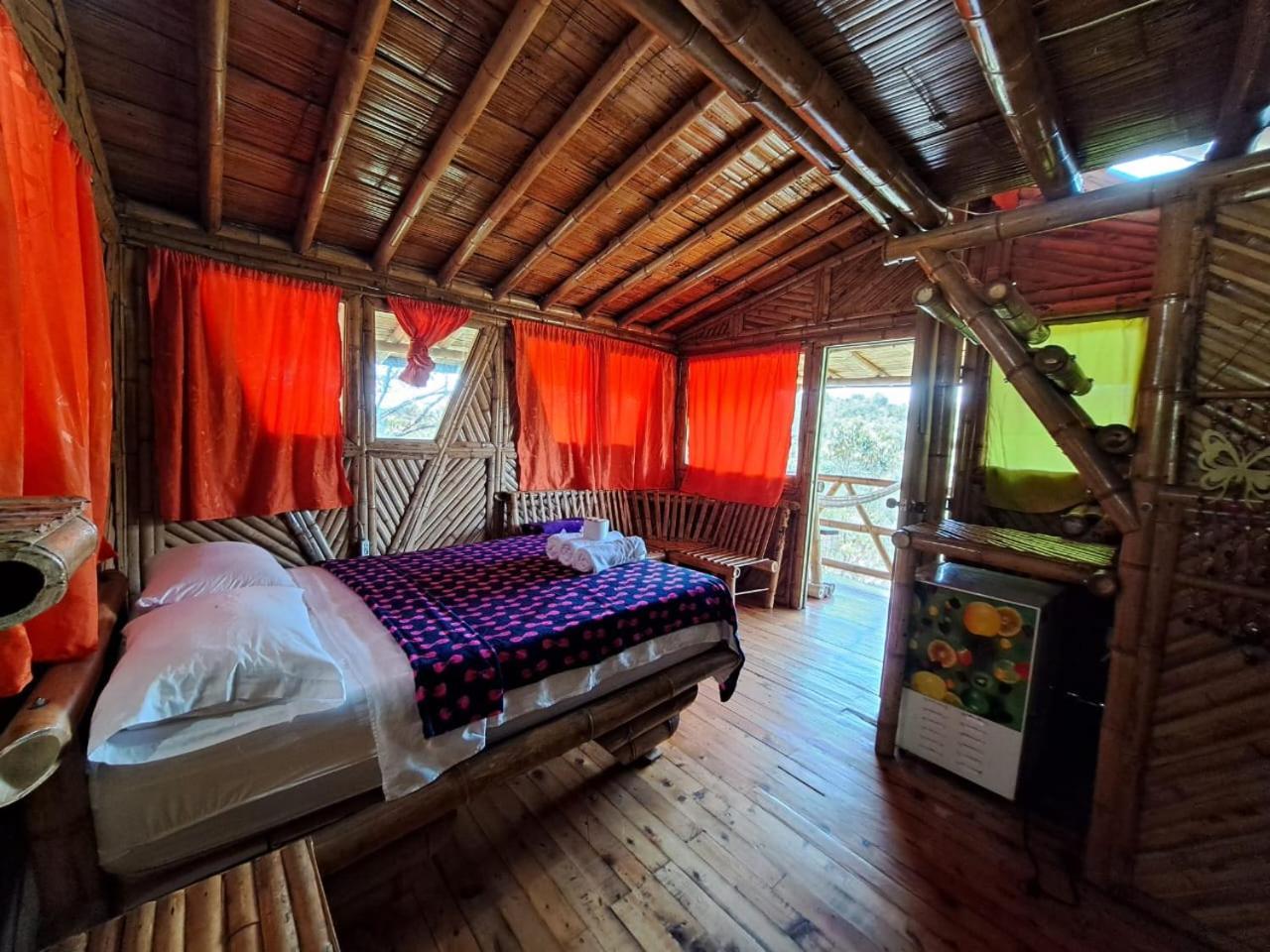 Hotel Guatape Adrianas Bambu Extérieur photo
