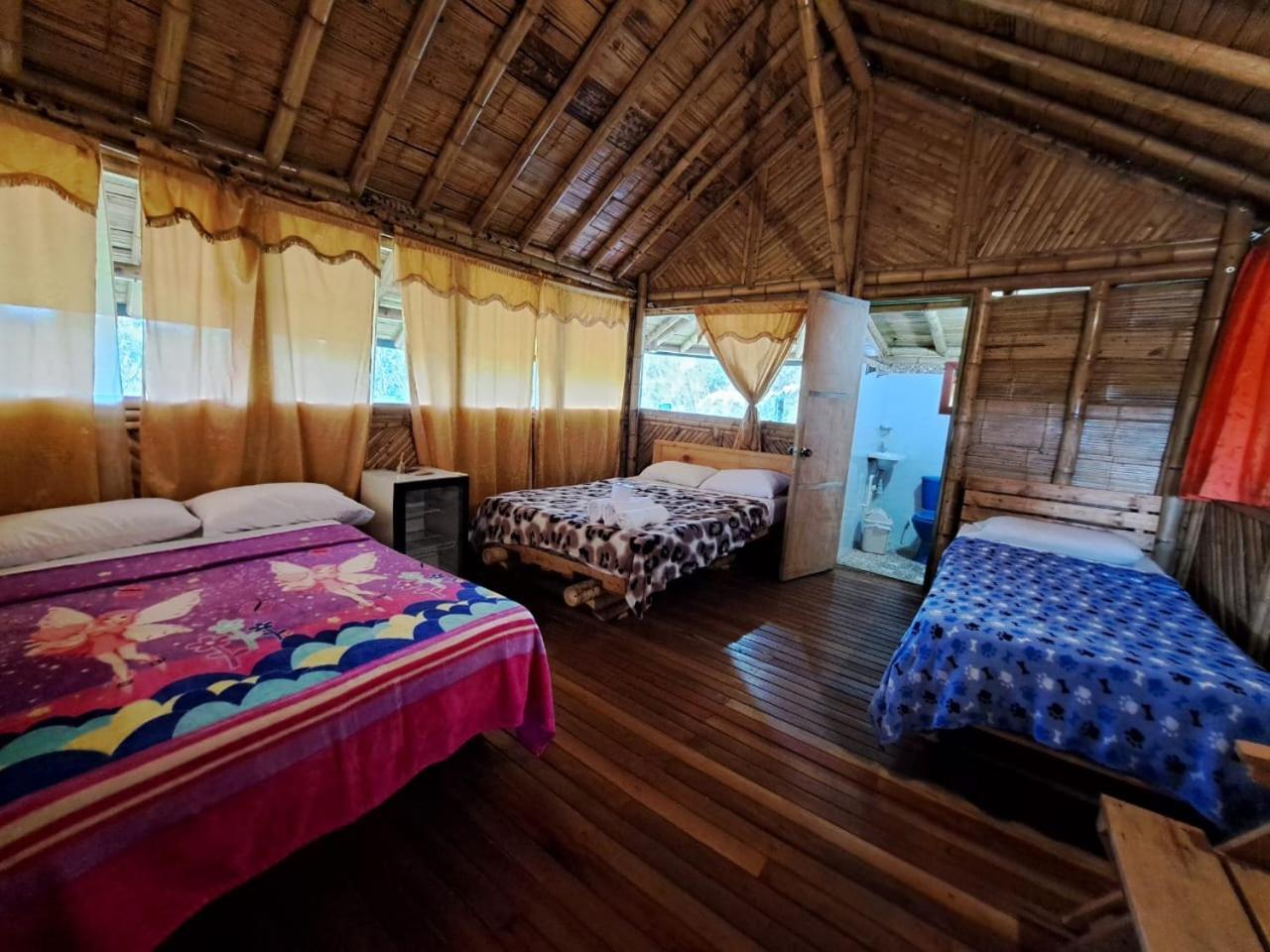 Hotel Guatape Adrianas Bambu Extérieur photo