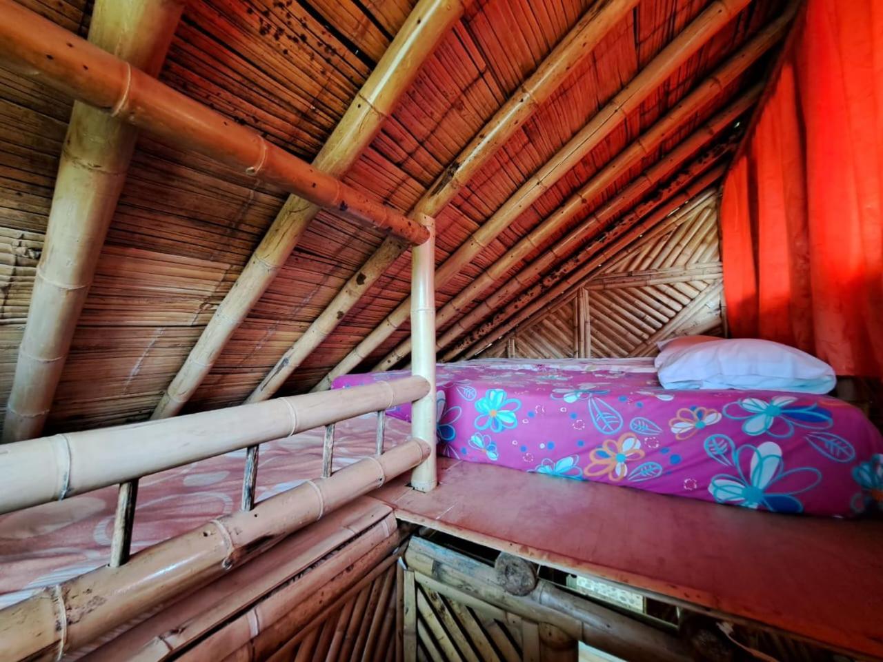 Hotel Guatape Adrianas Bambu Extérieur photo