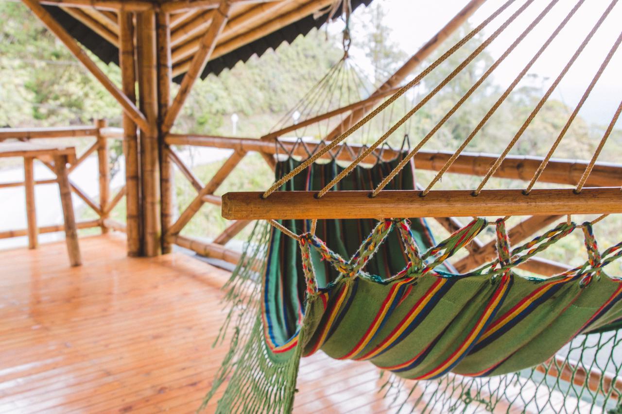 Hotel Guatape Adrianas Bambu Extérieur photo